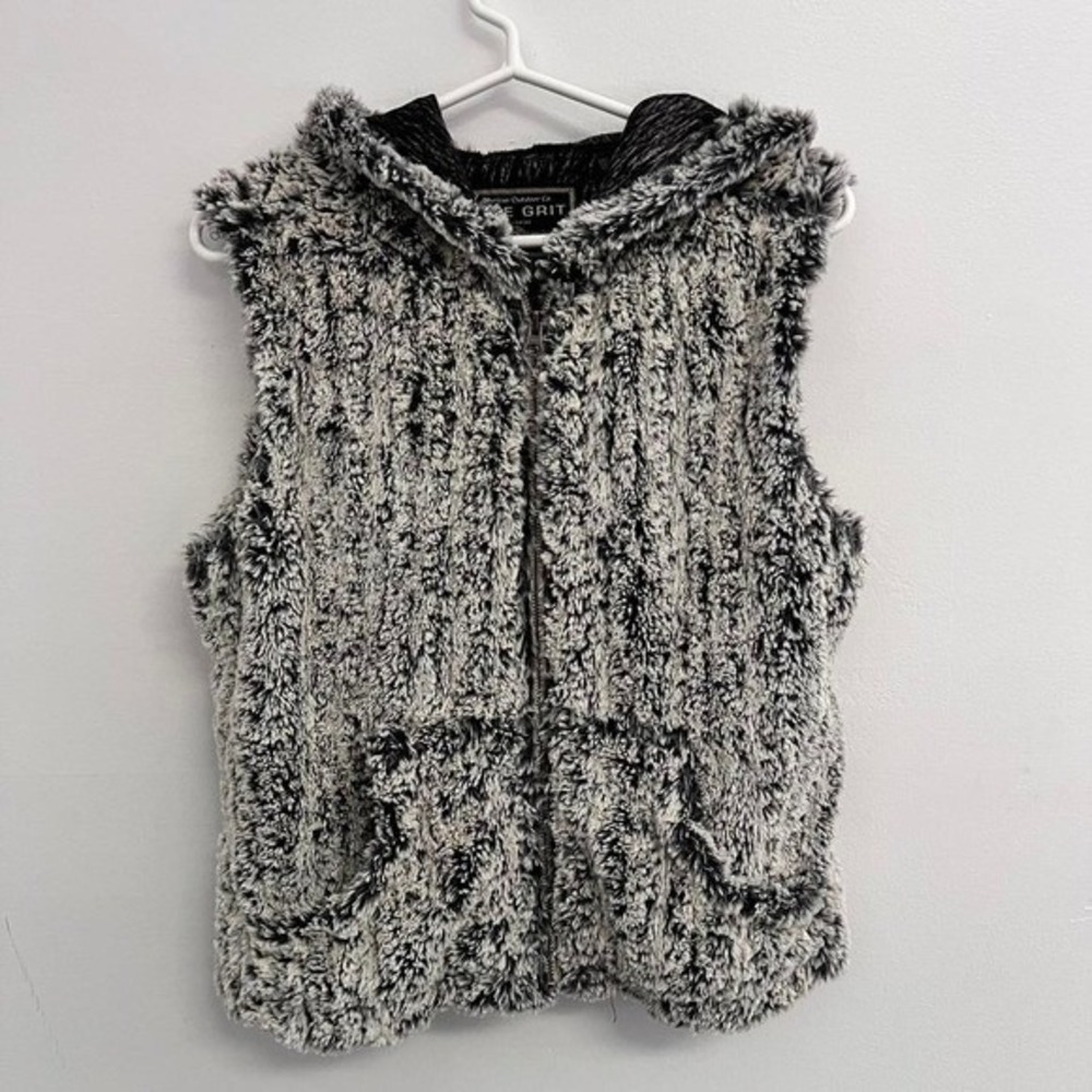 True Grit Dylan faux silky furry sleeveless vest Medium frosty tip zip up hoodie